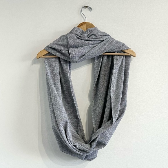 Lululemon Vinyasa Scarf Rulu convertible soft multi-way grey herringbone - Picture 3 of 13